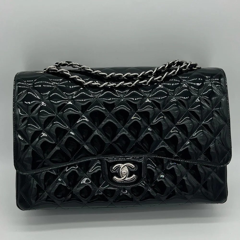 Authentic Chanel Classic Glossy shimmery black Patent leather Maxi single flap - Picture 1 of 17